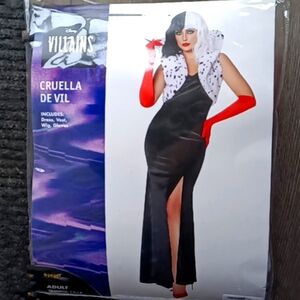 Cruella De Vil Costume